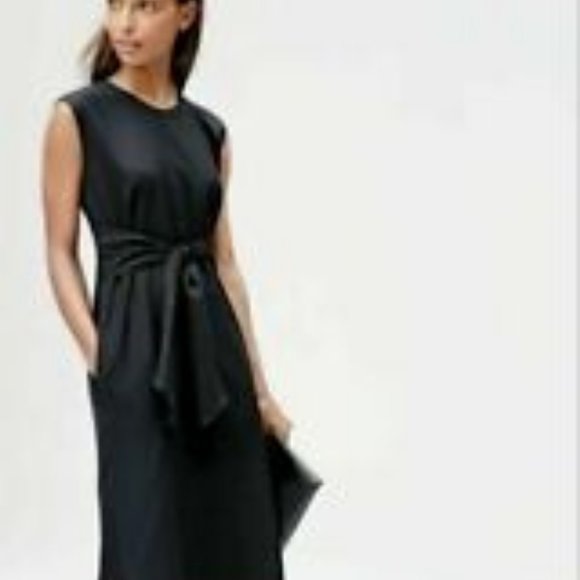 black midi pleated dress